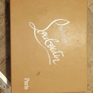 Christian Louboutin So Kate Pump